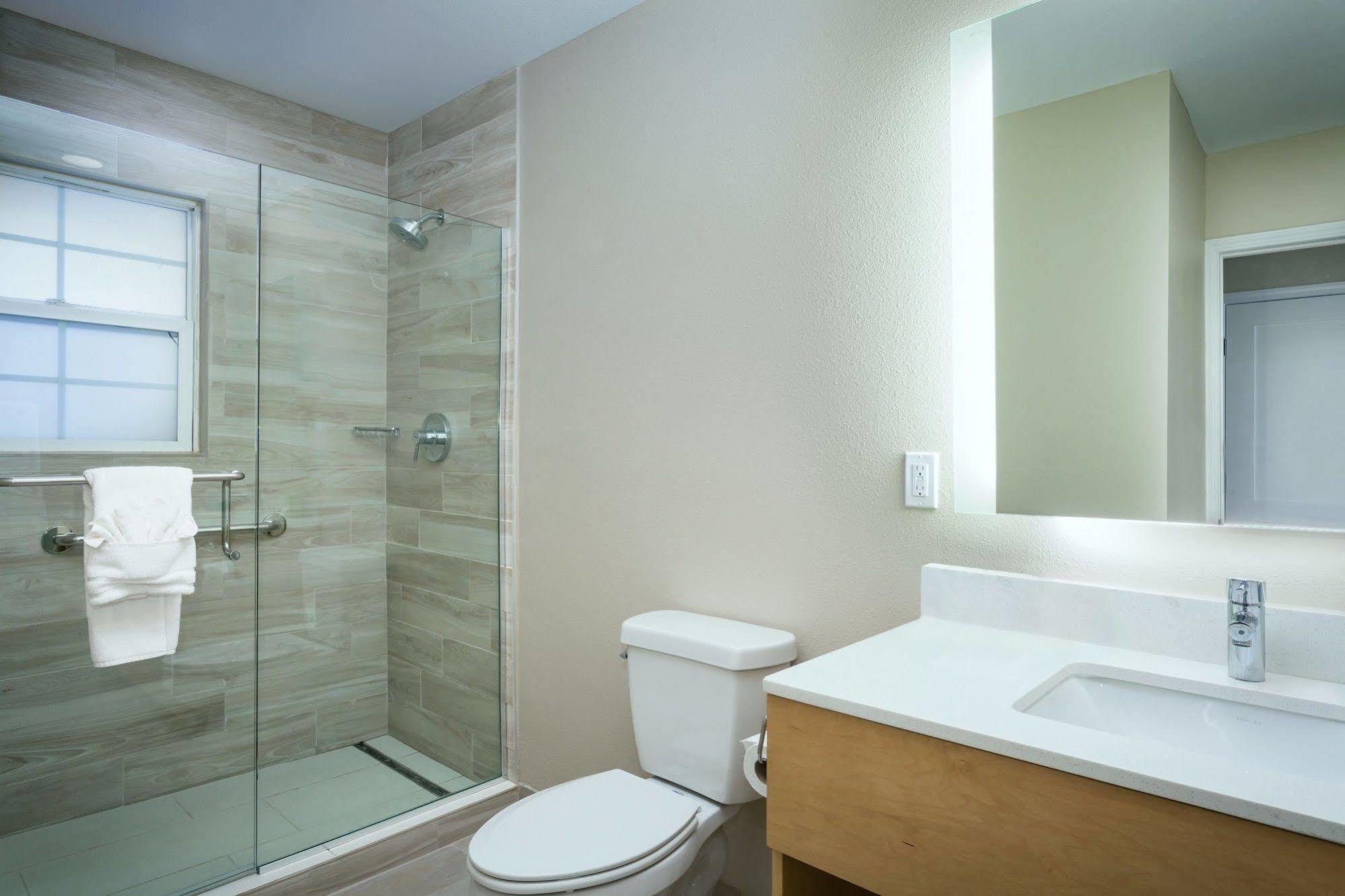Hotel Diamond Head 2*